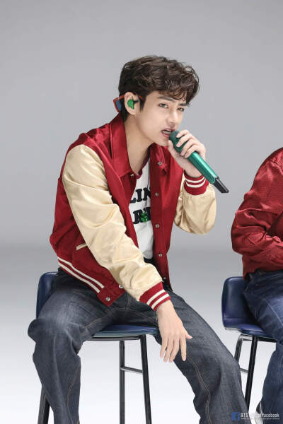 金泰亨
201230 官推➕小蓝书