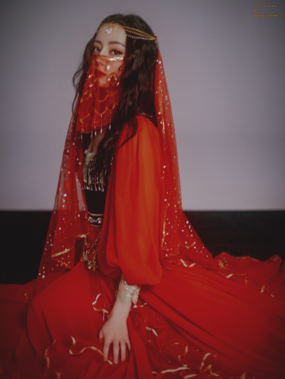 迪丽热巴异域风情