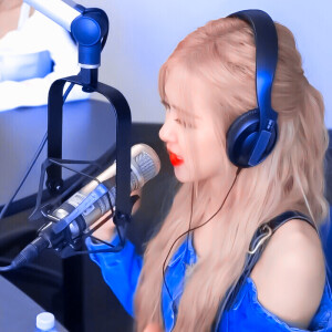 “在我这里 你的拥抱永远不落空​”
 原截余惠