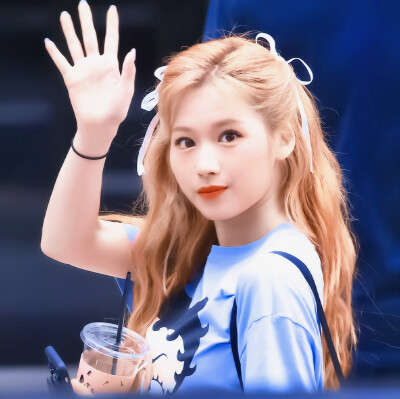 Sana
“想念就去见”
©sana_tzuyu