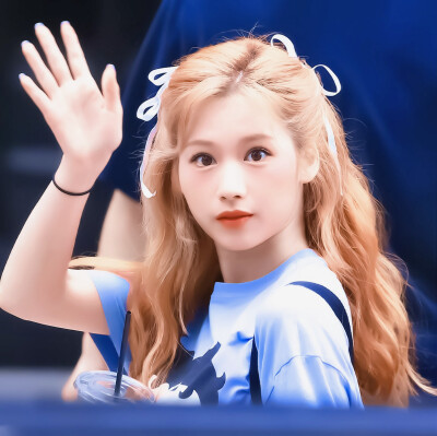 Sana
“想念就去见”
©sana_tzuyu