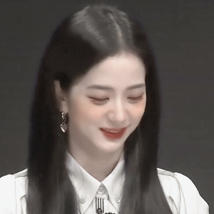 ‘欧尼今天可以许愿了。’
原截乔新/二转标明dt颂雨琦