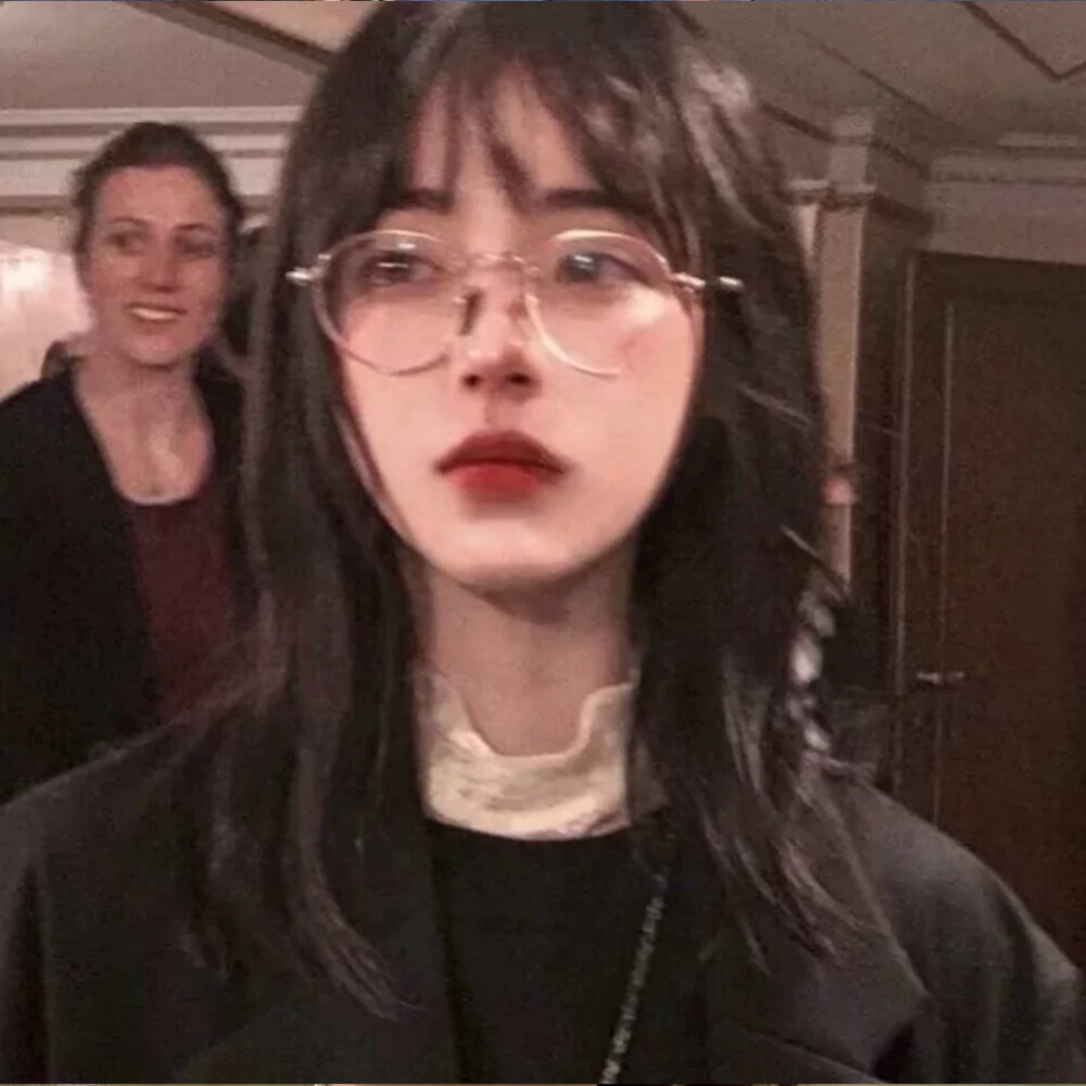 绝美的女生头像