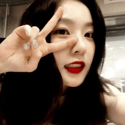 先生那句喜欢，终是不作数了
裴珠泫