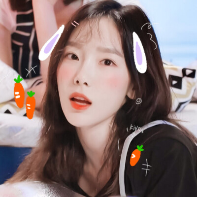 沈佳琦
贴纸是小黄君的！原截江纪然