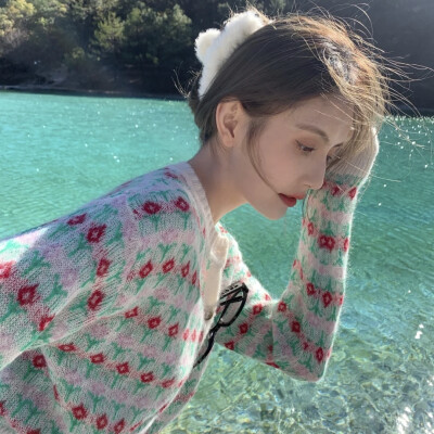 女生头像
lychee自截