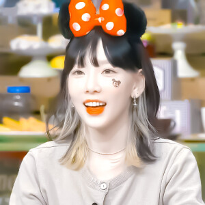 金泰妍
原江纪然