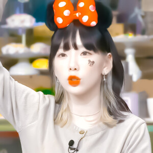 金泰妍
原江纪然