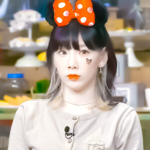 金泰妍
原江纪然