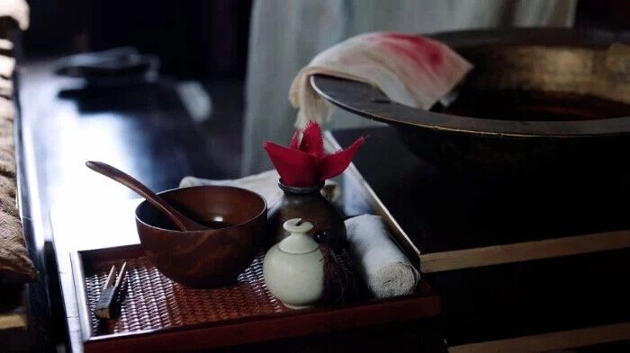 -你是她放在心尖上的人，所以我不会伤害你
-对，我就是利用你，一直在利用你