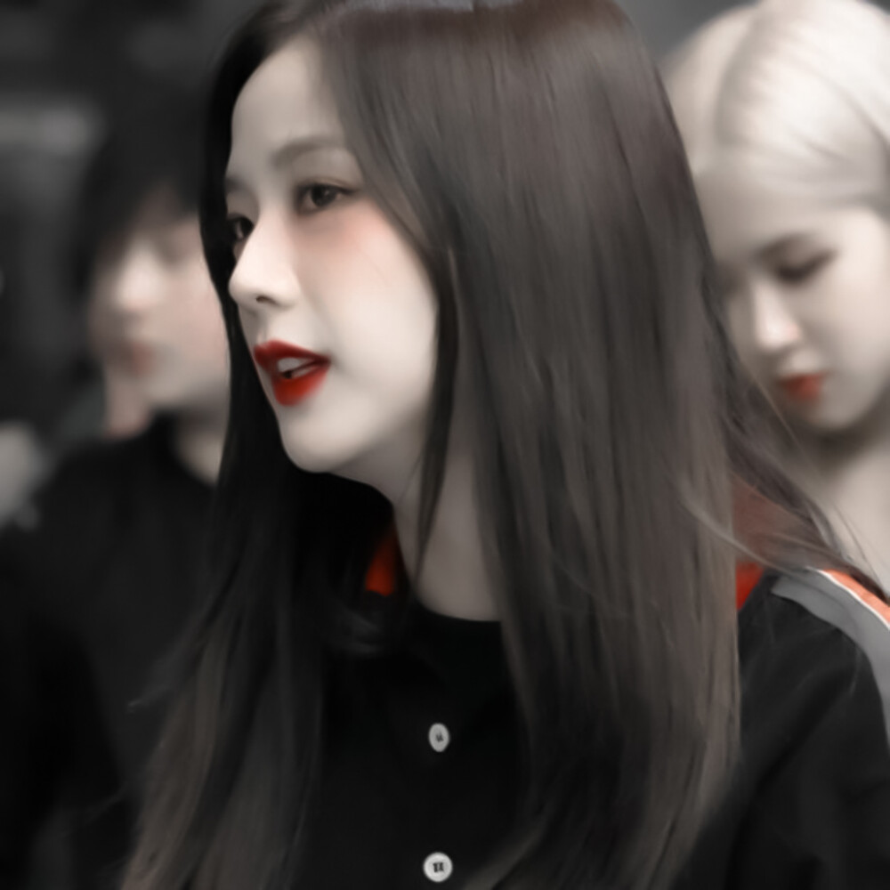 金智秀jisoo
“后来的后来，我想了很多与你有关的故事”
TADYDOTCOM/吴姜辞