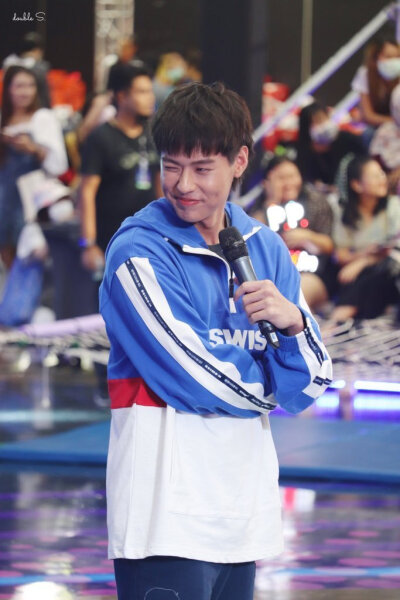 bkpp · billkin
狼尾少年
