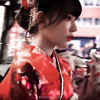 樱花飘落人间 染上了殷红的鲜血
小樱花 原截许辄 二传标明dt严俊渝耀
