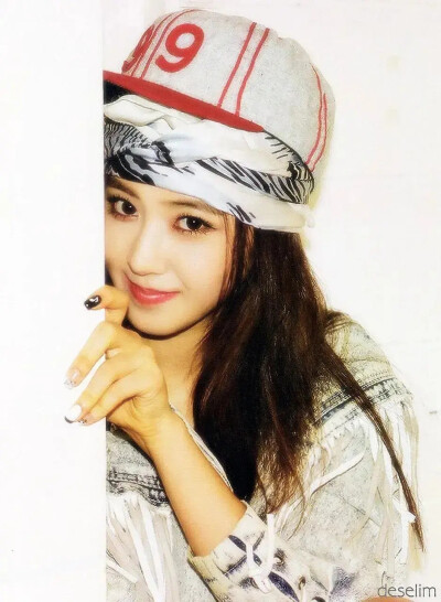 权侑莉