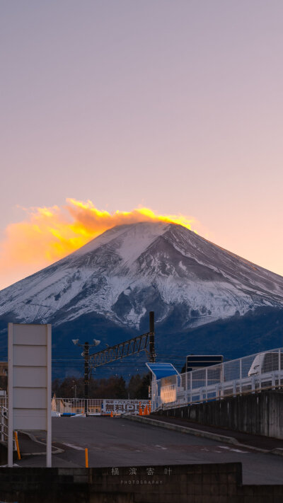 谁能凭爱意要富士山私有
摄影：@横滨寄叶 ​