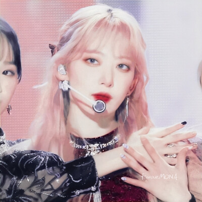 ◔宫脇咲良 二传注明花骑遗珠
原截江宥祁