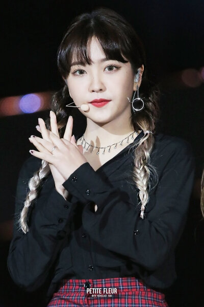 金艺琳 PetiteFleur_YR