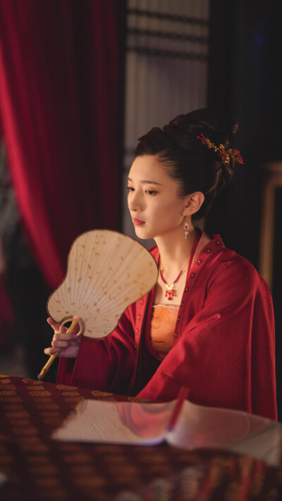 江皇后，江疏影