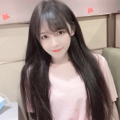 女