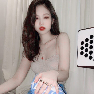 
°好像谁也逃不过一场爱而不得的恋爱