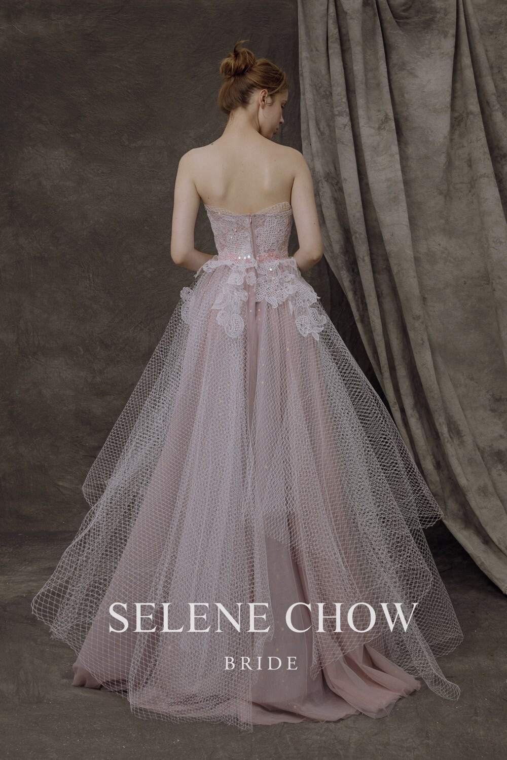 SELENE CHOW 宴会礼服，图源微博cr：@设计师Selene Chow