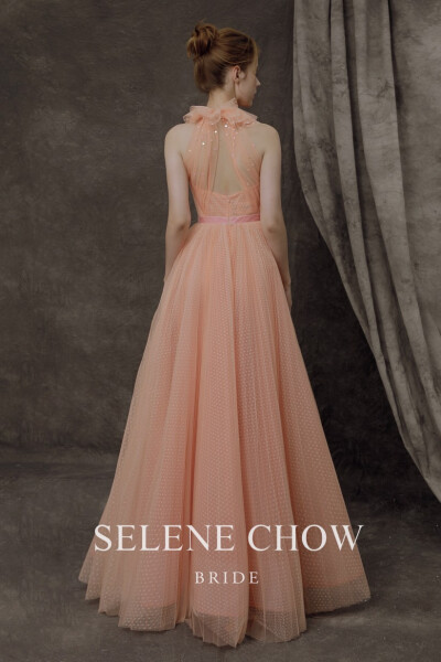 SELENE CHOW 宴会礼服，图源微博cr：@设计师Selene Chow