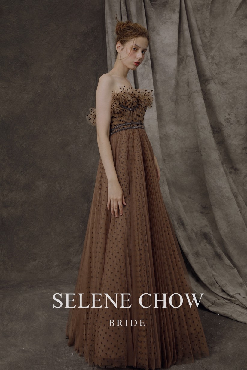 SELENE CHOW 宴会礼服，图源微博cr：@设计师Selene Chow