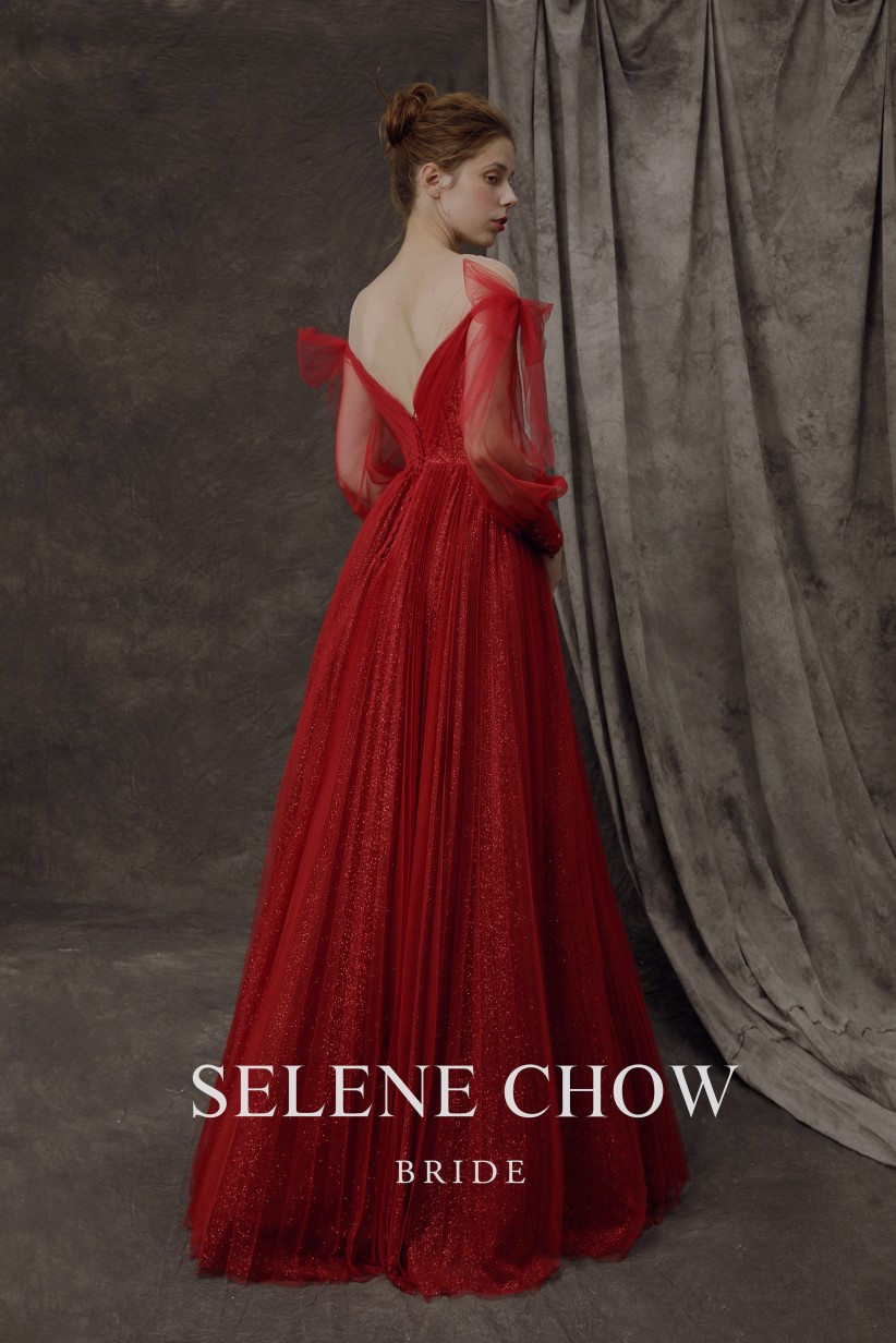 SELENE CHOW 宴会礼服，图源微博cr：@设计师Selene Chow