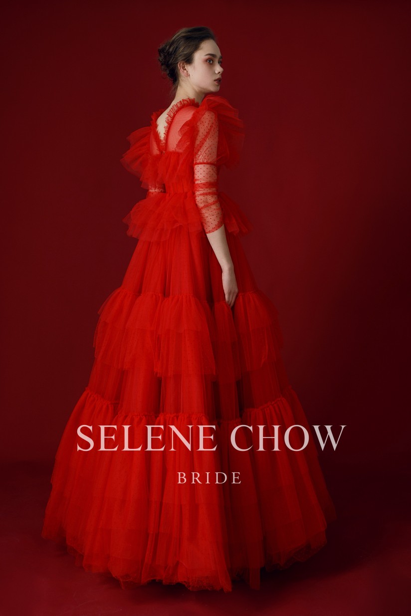 SELENE CHOW 宴会礼服，图源微博cr：@设计师Selene Chow