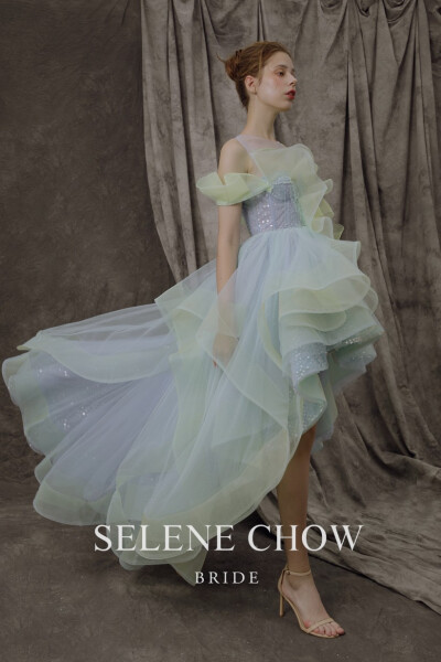 SELENE CHOW 宴会礼服，图源微博cr：@设计师Selene Chow