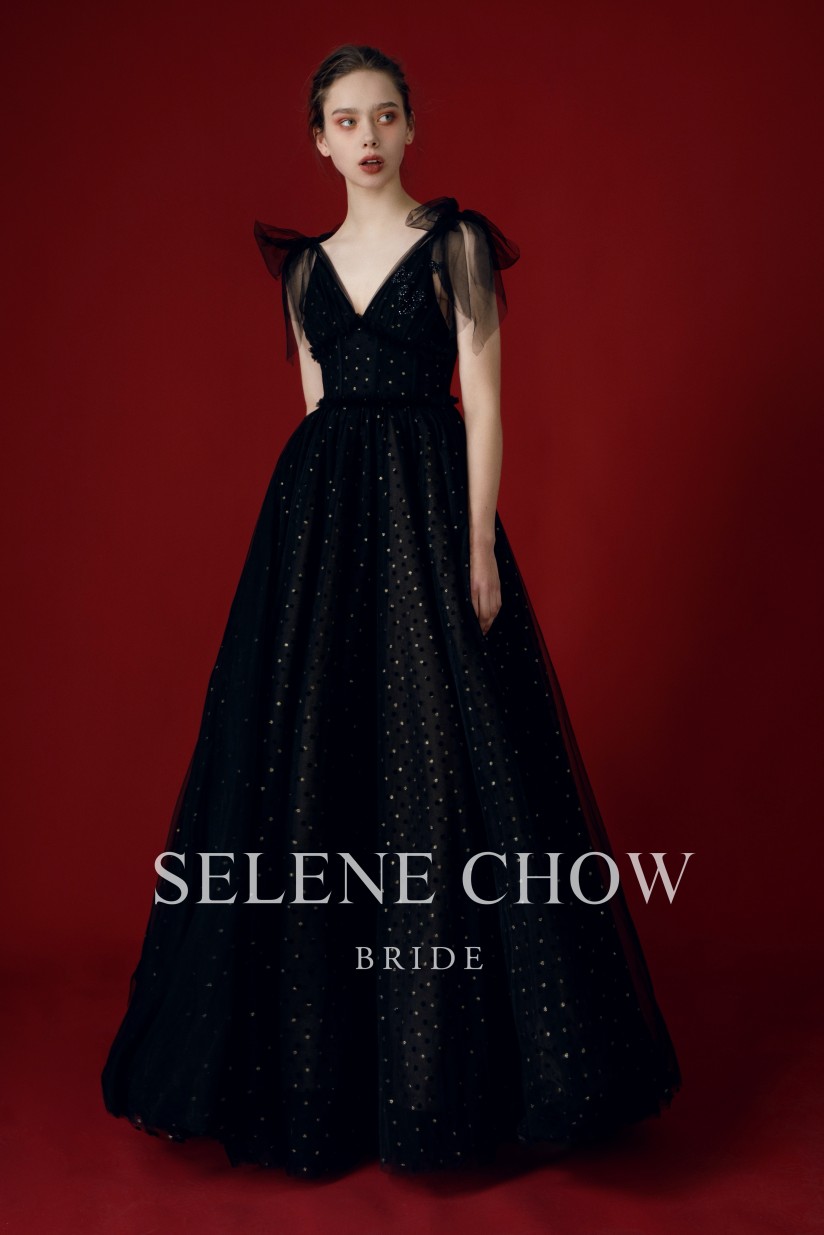 SELENE CHOW 宴会礼服，图源微博cr：@设计师Selene Chow