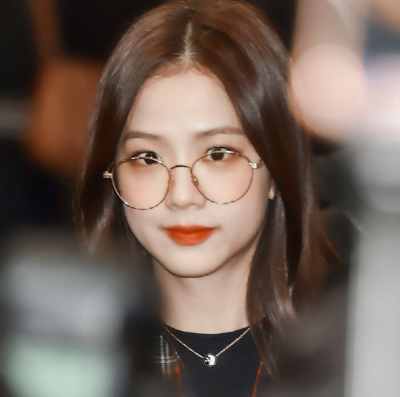 她是他仓促人生中唯一的值得。