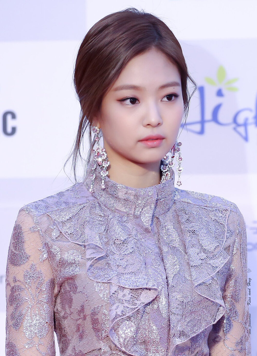 JENNIE