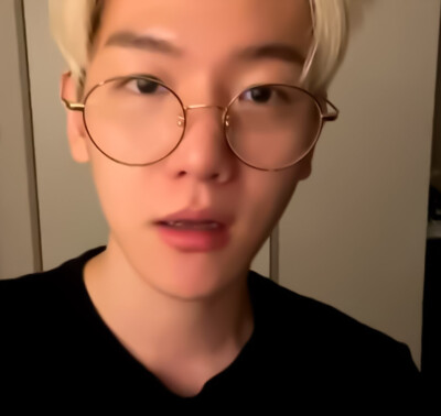 边伯贤ins直播可二改
自截注明江霖远