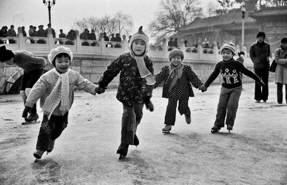 作为土生土长的北京人，摄影师张兆增的每张作品里都不难发现时代的文化印记和正宗的北京生活。