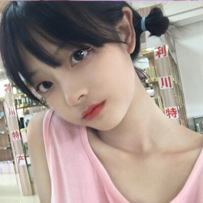 慢也好 步子小也好 是在往前走就行了 ​ ​​​