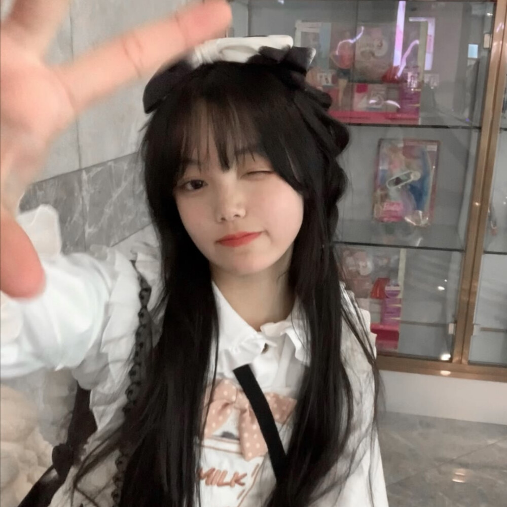 女头 
