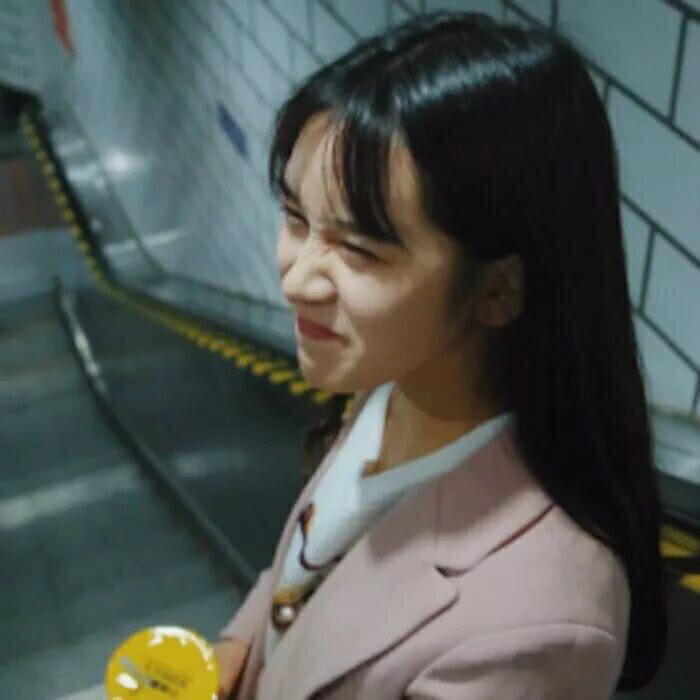 ᵀᵒ ˡᵒᵛᵉ ᵒⁿᵉˢᵉˡᶠ ⁱˢ ᵗʰᵉ ᵇᵉᵍⁱⁿⁿⁱⁿᵍ ᵒᶠ ᵃ ˡⁱᶠᵉˡᵒⁿᵍ ʳᵒᵐᵃⁿᶜᵉ.
爱自己是终身浪漫的开始.