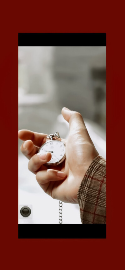 黄明昊justin
图源微博绝世贾人