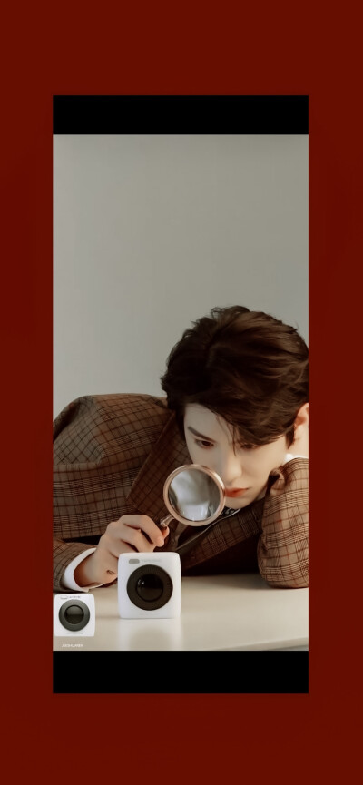 黄明昊justin
图源微博绝世贾人