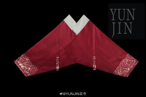 【云今YUNJIN】明制.仿定陵交领中单/无袖暗摆褡护+明制.绯红织金.仿定陵袴