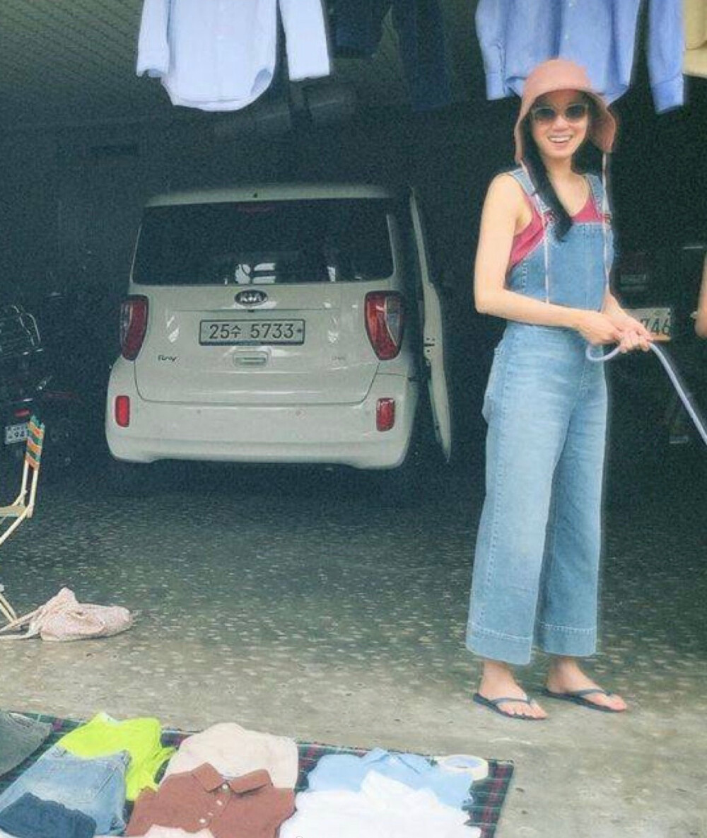 孔晓振 ♥ ♥ ♥
INS：rovvxhyo