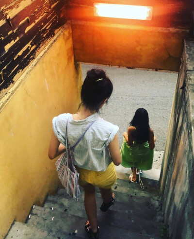 孔晓振 ♥ ♥ ♥
INS：rovvxhyo