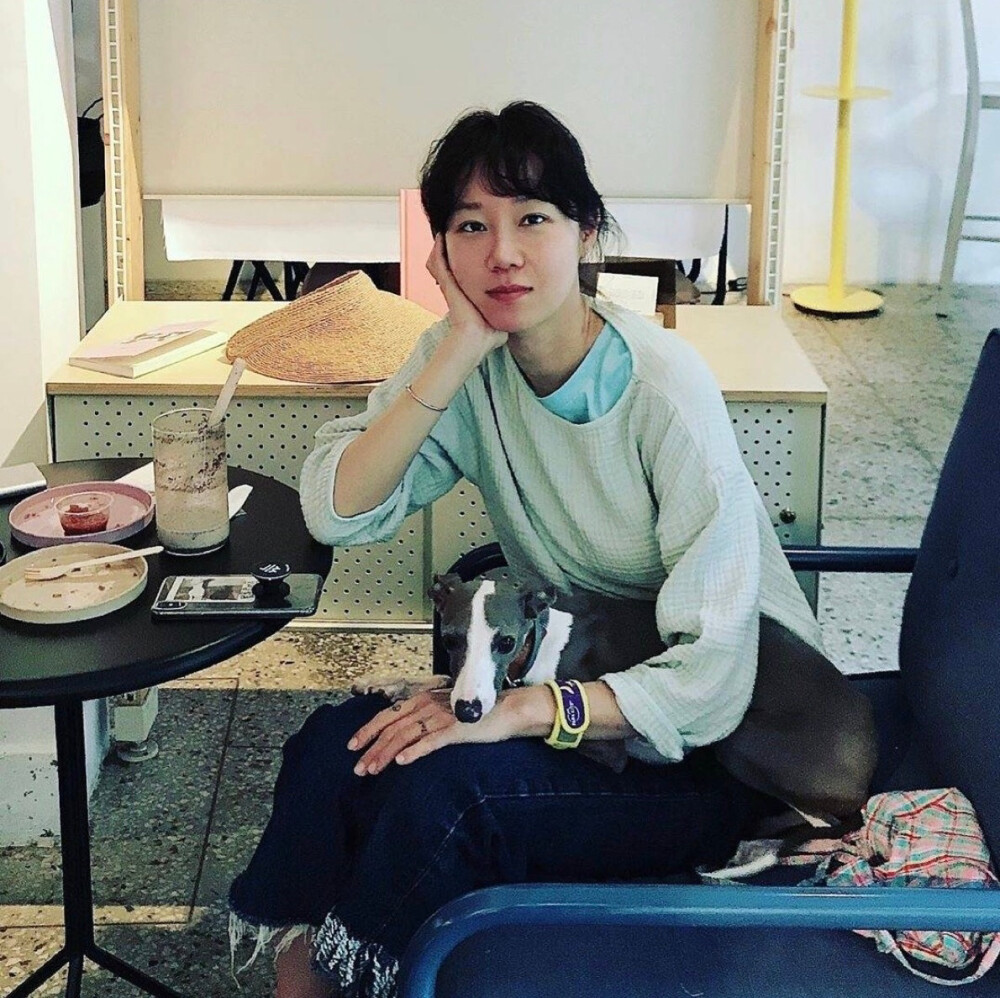 孔晓振 ♥ ♥ ♥
INS：rovvxhyo