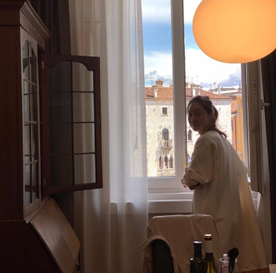 孔晓振 ♥ ♥ ♥
INS：rovvxhyo