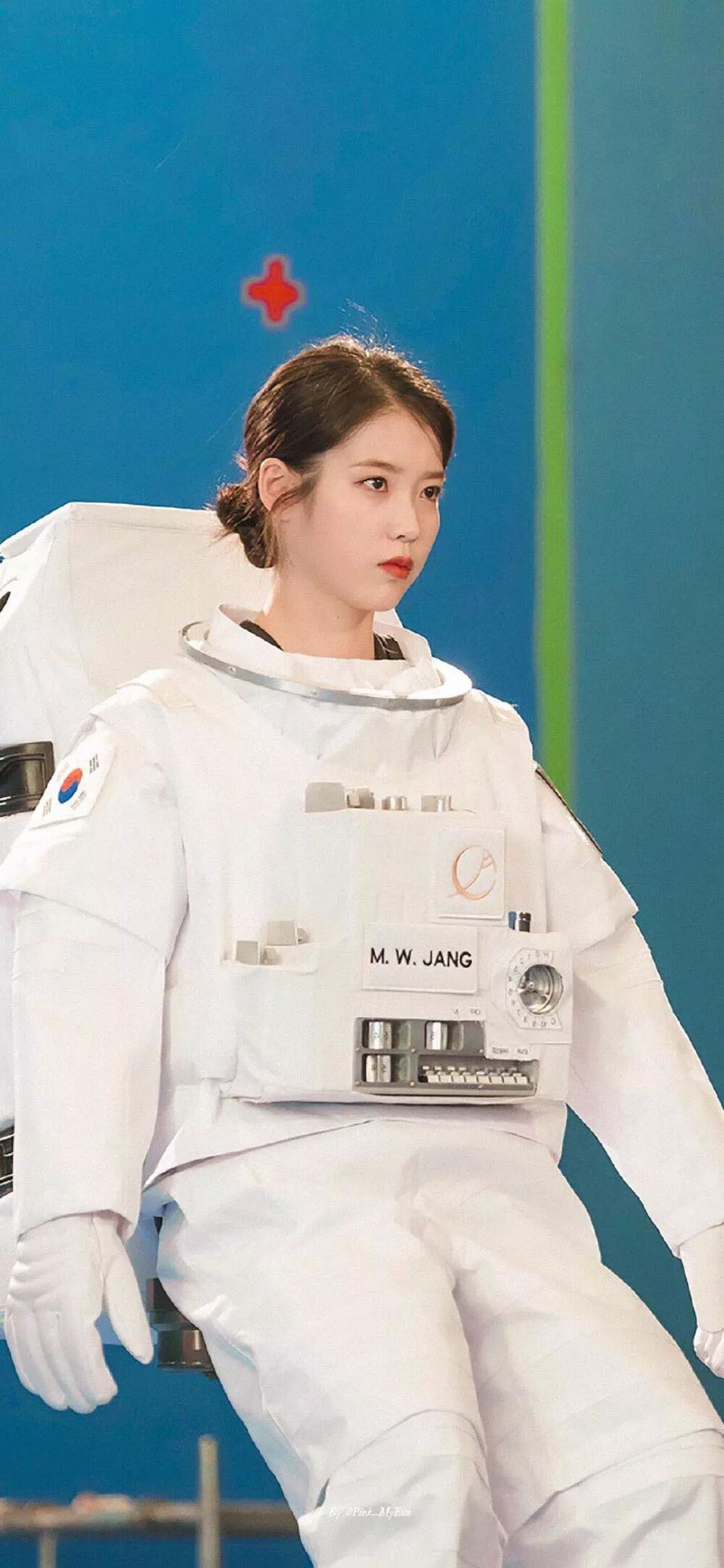 IU