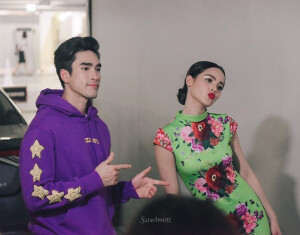 Yaya Urassaya Sperbund-Barry Nadech Kugimiya/naya