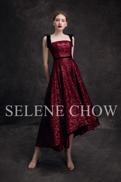 SELENE CHOW 红色系礼服，图源微博cr：@设计师Selene Chow