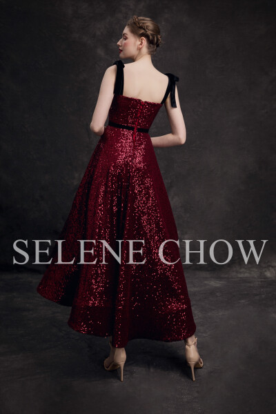 SELENE CHOW 红色系礼服，图源微博cr：@设计师Selene Chow