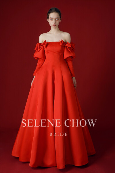 SELENE CHOW 红色系礼服，图源微博cr：@设计师Selene Chow